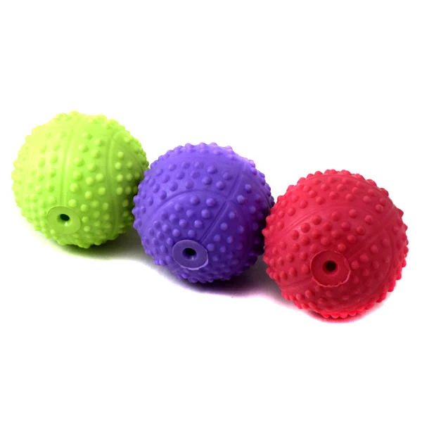 BEL-ZABAWKA GRYZAK GUMOWY *PIŁKA* PISZCZĄCA