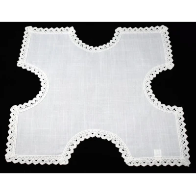 MESA-SERWETKA 45X45 BIAŁA *KRZYŻ* /1/