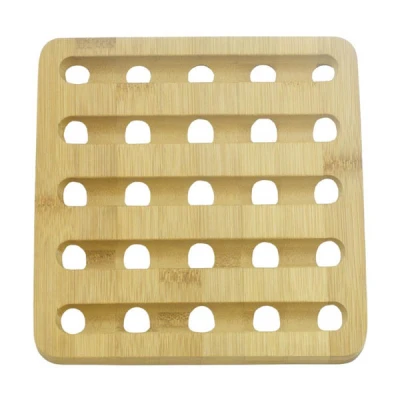 TAD-PODKŁADKA BAMBUSOWA AŻUROWA KWADRAT 18X18CM