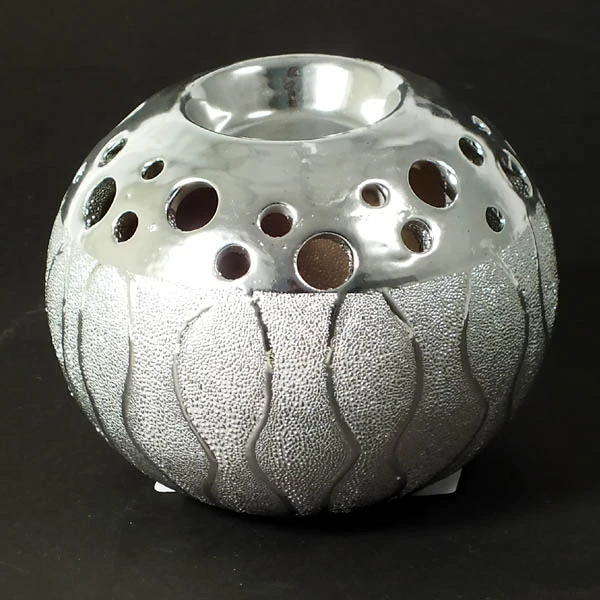 TOM-ŚWIECZNIK KULA SREBRNY 10CM WS10