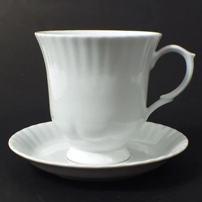 CHODZIEŻ-FILIŻANKA + SPODEK 40/16 IWONA C000