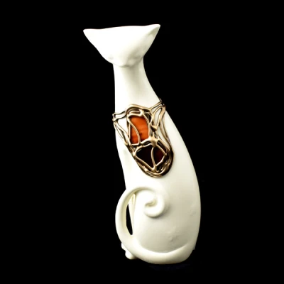 CER-KOT Z OGONKIEM MAŁY *WITRAŻ-KREM* C-396W