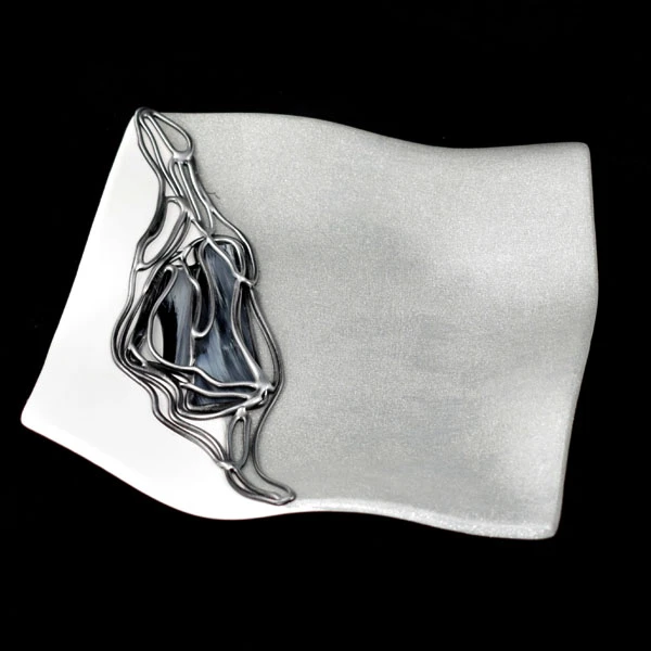 CER-PODSTAWKA FALOWANA KWADRAT *DECOR WITRAŻ 1/2 BROKAT BIAŁY* C-639-1/2W