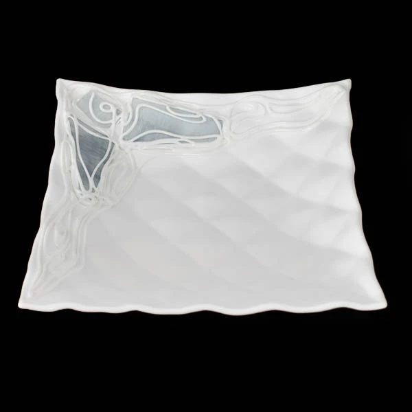 CER-SALATERKA KWADRAT PODUSZKA ŚR. *DEKOR WITRAŻ-BIAŁY* C-957W