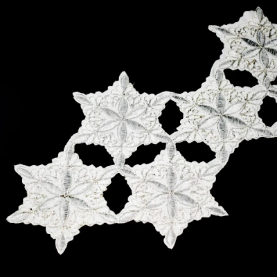 MESA-BIEŻNIK ŚWIĄTECZNY *BN* BIAŁY 20X160 913